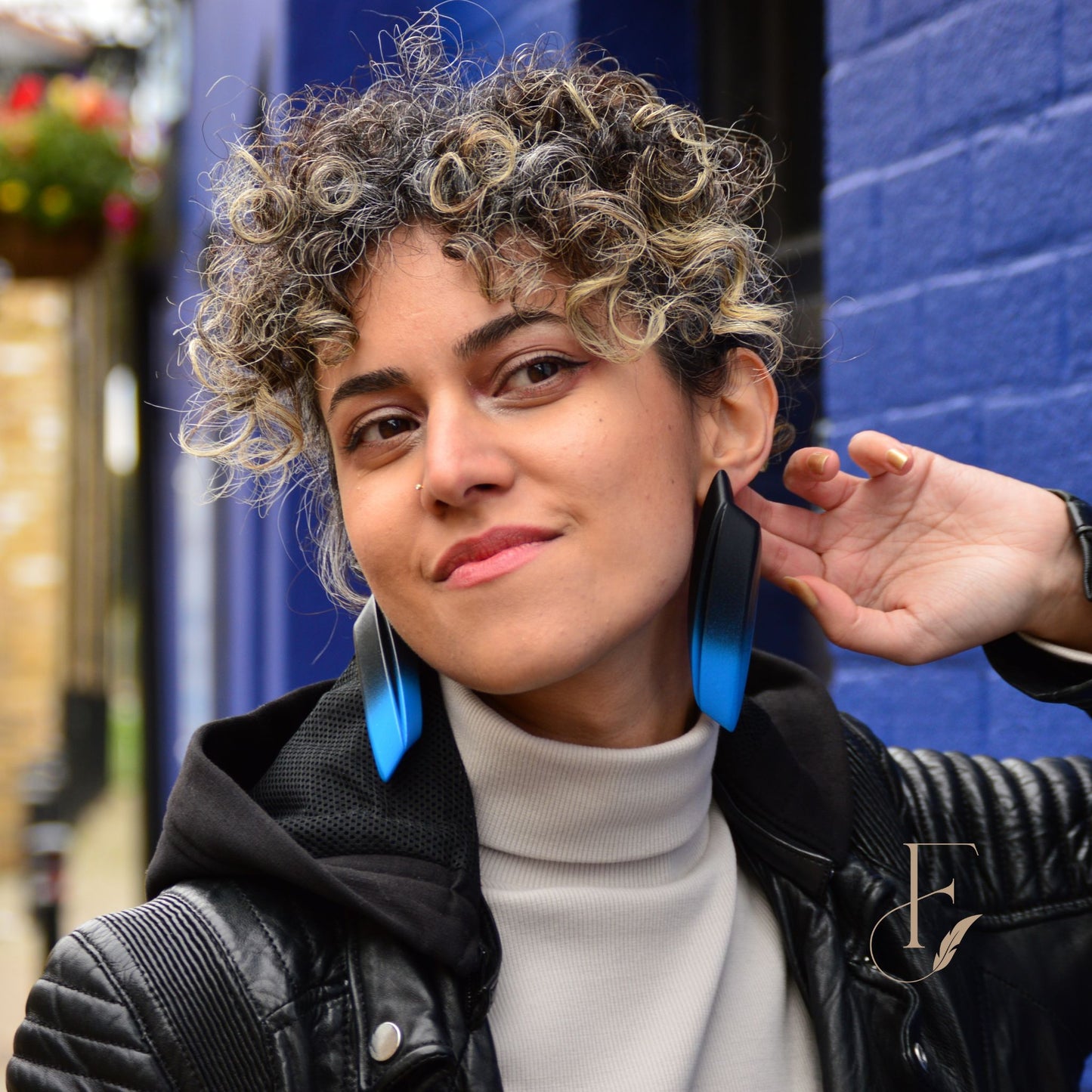 Garra MeridianBlue Earrings